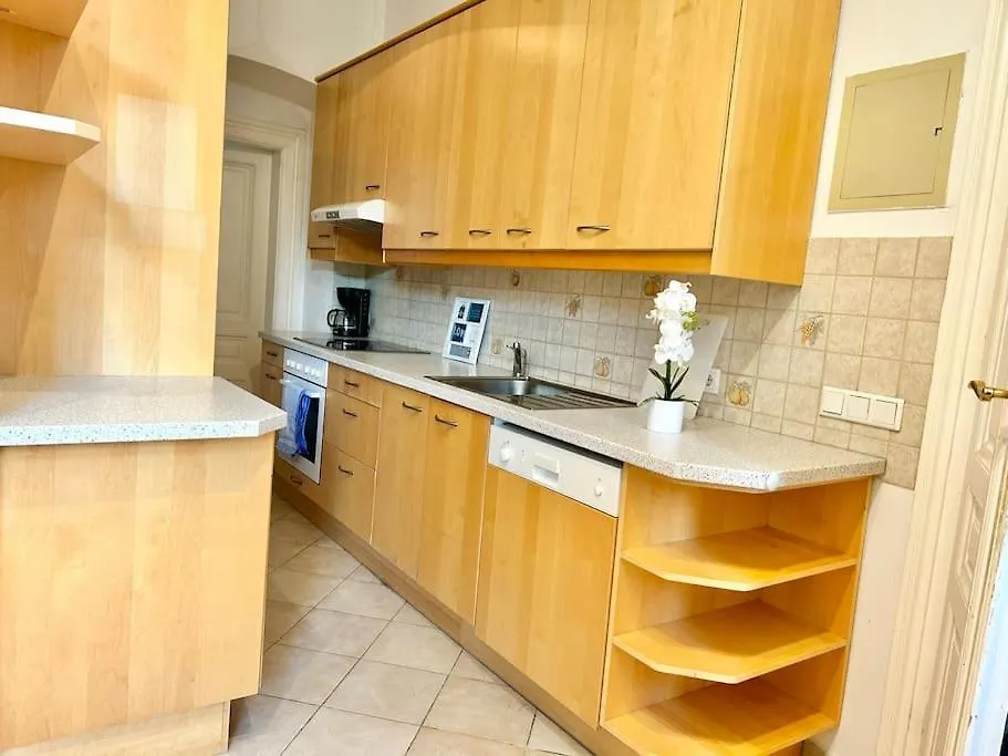 50 M2 Stylish Apartment With Free Parking ウィーン オーストリア